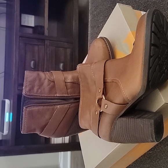 Ankle Booties - Picture 5 of 9